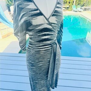 BOSTON PROPER WOMEN'S BLACK WHITE METALLIC STRIPE KNIT